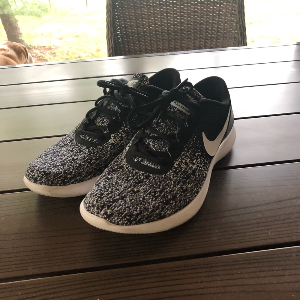 Nike Flex Contact sneakers